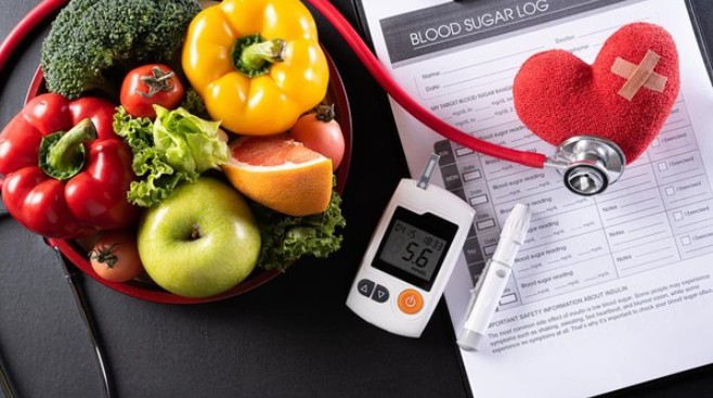 Penderita diabetes yang menjalani rutinitas sehat dan bahagia